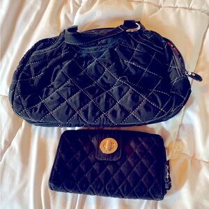 Vera Bradley shoulder bag with matching wallet,! Preowned in excellent cond.!